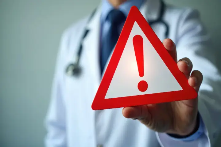 【注意】鍼治療の前に確認!すぐに医療機関を受診すべき危険な頭痛のサイン